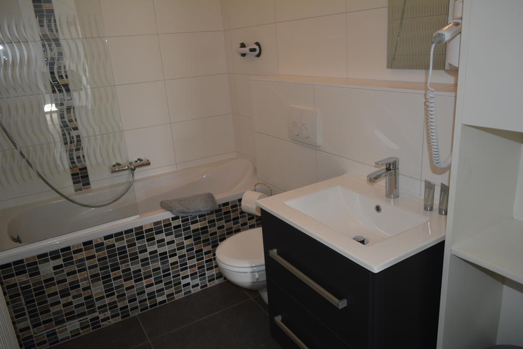 Entre Deux Pays Apartments Spa Habitación foto